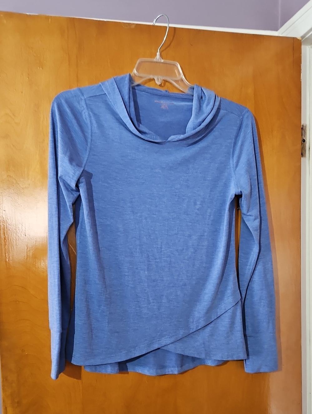 Amazon Essentials Light Blue Long-Sleeve Hooded Top